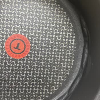 Tefal Tencerem İçten Şişmeye Başladı