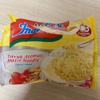 Onur Market Tarihi Geçmiş Ürünleri Raflarında Satıyorlar