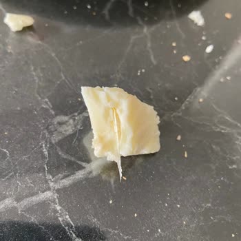 Yardımcı Peynirleri Yardımcı Peyniri Cam Parçası Çıktı