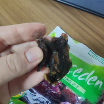 Peyman Hurmadan Çıkan Siyah Toz