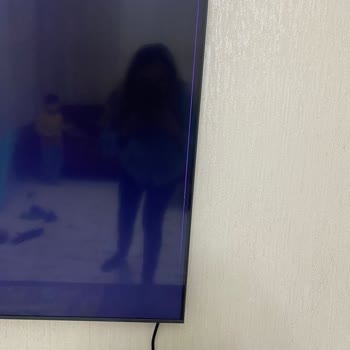 Samsung Çakma Ya Da Eski Parça Satıyor.