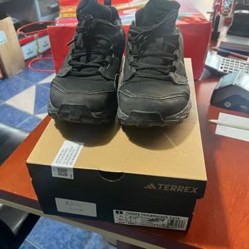 Adidas Terrex Çok Çabuk Yırtılıyor Ve Garantiye Girmiyor