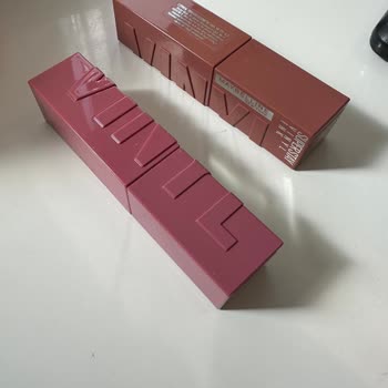 Maybelline Ruj Superstay Vinyl Rengi Gitti