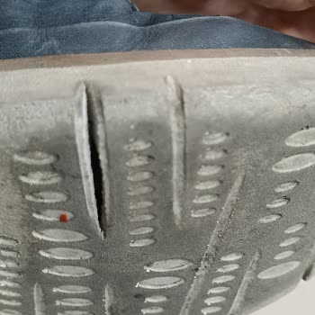 Derimod Ayakkabı Tabanı Yarılması