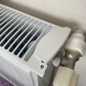 Copa İnnova Petek Yan Kapağı Kırıldı