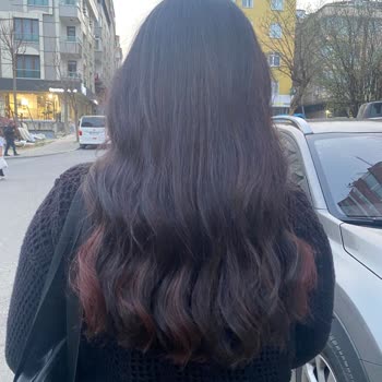 Dilek Damla Makeup & Kuaför Kötü Ve Emeksiz Bir Kuaför Deneyimi...