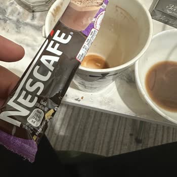 Nescafe’nin İçinden Çıkan Kurtçuklar