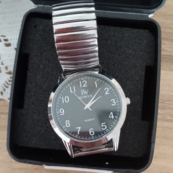 Saat Dünyası (Facebook) Saat Dünyası Plus (Facebook)