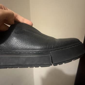 Tabanı Yarılan Elle Ayakkabı Değişim