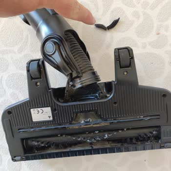 Bosch Unlimited Seri 6 Dikey Süpürgemin Başlık Tırnağı Kırıldı.