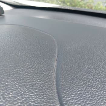 Kia 2012 Ceed Torpido Çatlak