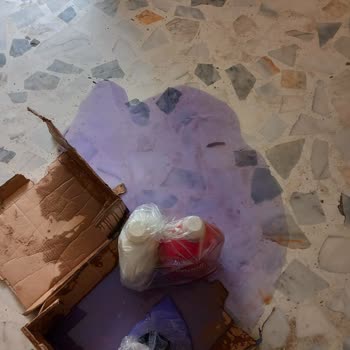 Hepsiburada Jet Kargomu Kapıya Atıp Kaçmışlar