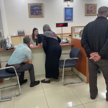 İş Bankası İşlem Süresi Çok Uzun Sürüyor.