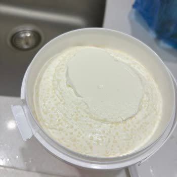 BİM Süzme Yoğurt Tarihi Geçmemesine Rağmen Bozuk Çıktı