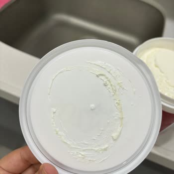 BİM Süzme Yoğurt Tarihi Geçmemesine Rağmen Bozuk Çıktı