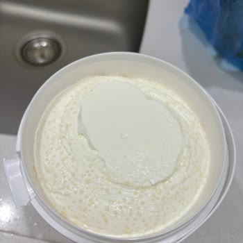 BİM Süzme Yoğurt Tarihi Geçmemesine Rağmen Bozuk Çıktı