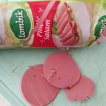 BİM Tombik Marka Salamdan Çıkan Nesneler