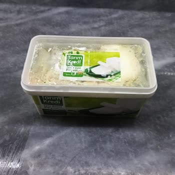 Tarım Kredi Kooperatif Market Yarım Kredi Beyaz Peynir Küflü İade Almıyorlar