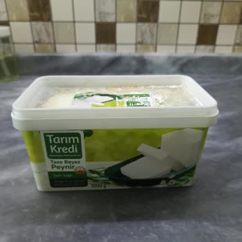 Tarım Kredi Kooperatif Market Yarım Kredi Beyaz Peynir Küflü İade Almıyorlar