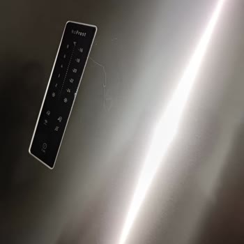 Profilo Buzdolabı Kapağı Sürekli Çizikli Kapak İle Değişim Yapıyorlar