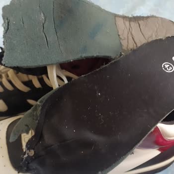 Deichmann Çok Kötü Bir Marka