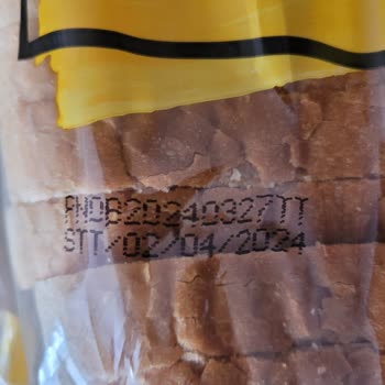 Migros Hemen Küflü Paketli Ekmek Satışı Ve İlgisizliği