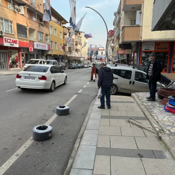 Tuzla Belediyesi Tuzla Aydıntepe Mah. 100. Caddesi Esnaf Park Yeri İşgal Şikayeti