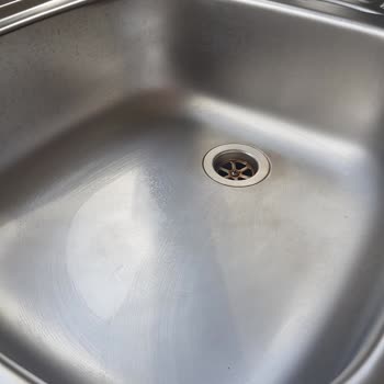 Teka Mutfak Eviye Çizilme Su Lekesi Problemi