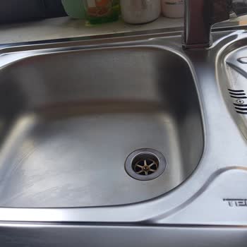 Teka Mutfak Eviye Çizilme Su Lekesi Problemi