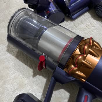 Dyson Görseldeki İle Aynı Ürünü Satmıyor