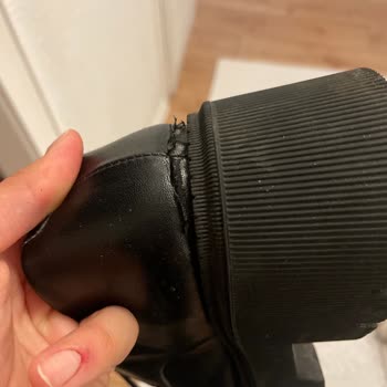 Prev Ayakkabı Deri Dökülmesi Şişmesi Ve Tabanın Ayrılması