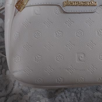 Pierre Cardin Giyim Pierre Cardin Çantada Leke