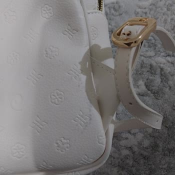 Pierre Cardin Giyim Pierre Cardin Çantada Leke