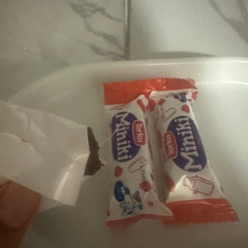 Torku Miniki Çikolatadan Plastik Bir Şey Çıktı