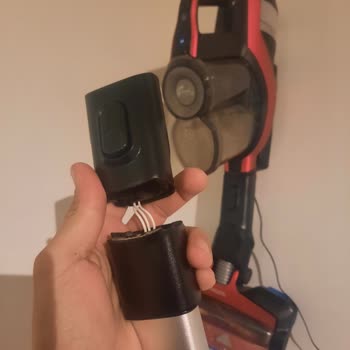 PHILIPS Ev Aletleri Süpürge Sapı Kırıldı