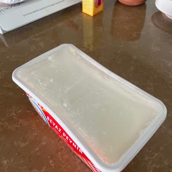 Ekici Peynir Kutusu Açılmadan Şişti