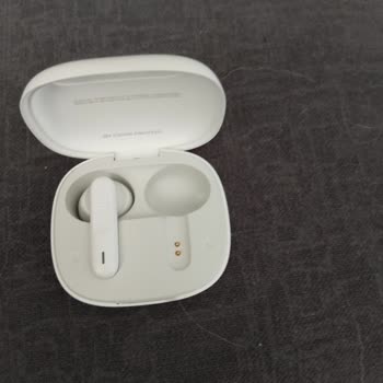 JBL Tek Kulaklık Sorunum
