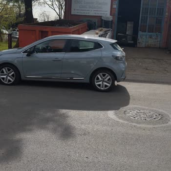 TikTak Kirala İş Yerlerinin Önüne Park Edilen Araçlar Ve Yaşanan Sorunlar