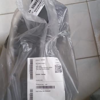 Çöp Poşeti Gibi Paketleme Derimod