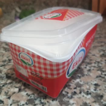 Ekici Peynir Ekici Marka Peynir Buzdolabında Şişti.