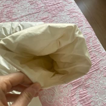 Gardrops Dan Aldığım Montun Kirli Ve Kusurlu Gelmesi