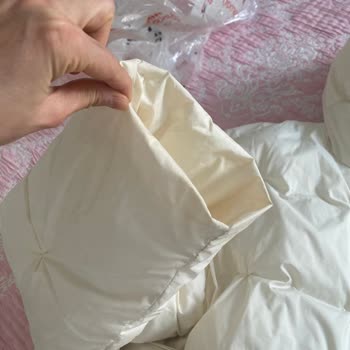 Gardrops Dan Aldığım Montun Kirli Ve Kusurlu Gelmesi