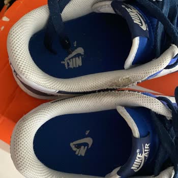 Nike Air Force Marka Ayakkabı Ve Firma Sorumsuzluğu İlgisizliği