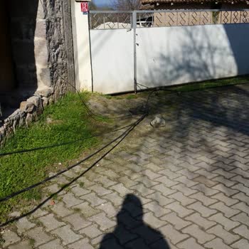 Türk Telekom Telefon Kablo Direği