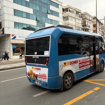 İstanbul Minibüsçüler Odası Bebek Arabasına 2 Kişilik Para İstemesi