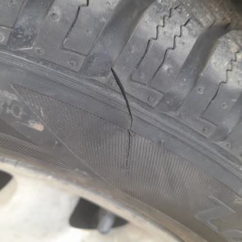 Laufenn Lastik Yeni Lastiklerimde Beklenmedik Yırtık Sorunu