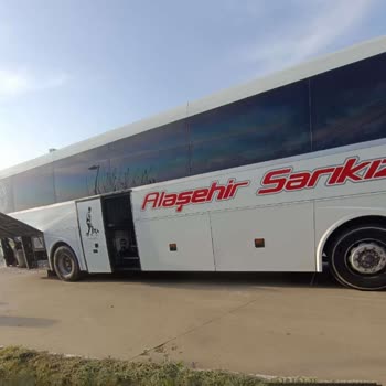 Alaşehir Sarıkız'dan Bilet Aldım. Otobüs Arızalandı Ve Geç Müdahale