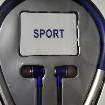 Yunbey İnşaat Bluetooth Kablosuz Kulaklık İstedim Gelen Kablolu Değişim