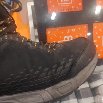 Yeni Botumun Dikişleri Açıldı, FLO Ve Lumberjack Hayal Kırıklığı