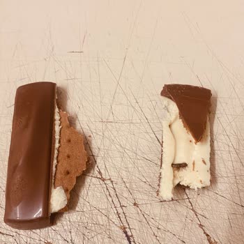 Ülker Sineklenmiş Çikolata Acil Dönüş Bekliyoruz